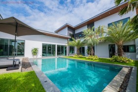 Sonora Residence House In Huay Yai