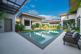 4 Beds House For Sale In East Pattaya - Whispering Palms