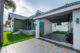 3 Beds House For Sale In East Pattaya-Not In A Village