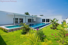 3 Beds House For Rent In East Pattaya - Not In A Village