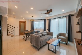 2 Beds Condo For Sale In Jomtien - Laguna Beach Resort 2