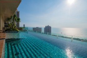 Studio Condo For Sale In Jomtien - Riviera Jomtien