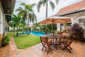 4 Beds House For Sale In East Pattaya - Nirvana Pool Villa 1