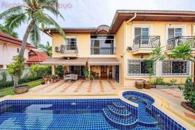6 Beds House For Sale In East Pattaya-El Grande