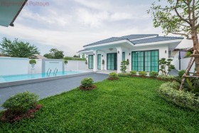 3 Beds House For Sale In East Pattaya - Not In A Village