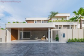 4 Beds House For Sale In East Pattaya-Charin Pattaya