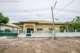 3 Beds House For Sale In East Pattaya - Pornthep Garden Ville