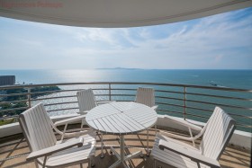 3 Beds Condo For Sale In Pratumnak - Royal Cliff Garden