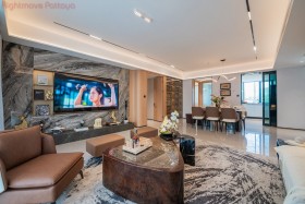 3 Beds Condo For Sale In Na Jomtien-Greenland Park