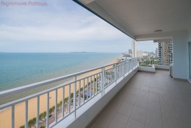3 Beds Condo For Sale In Jomtien - Lumpini Park Beach Jomtien