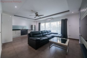 1 Bed Condo For Rent In Pratumnak - Tudor Court