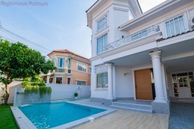 4 Beds House For Sale In East Pattaya-Park Avenue Village