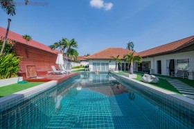 5 Beds House For Rent In Jomtien-View Talay Villas