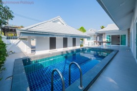 3 Beds House For Sale In East Pattaya - Impress House