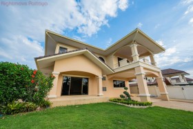 5 Beds House For Sale In East Pattaya - Siam Gardens