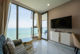 2 Beds Condo For Rent In Jomtien-Copacabana Beach Jomtien