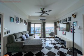 2 Beds Condo For Sale In Central Pattaya-Diana Estate