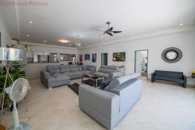 12 Bed House For Rent In Pratumnak - Majestic Residence