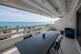 1 Bed Condo For Sale In Jomtien - Grand Condotel