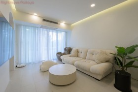 Studio Condo For Sale In Wongamat - Siam Penthouse 3