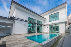 3 Bed House For Rent In East Pattaya - Layan Residence Pattaya