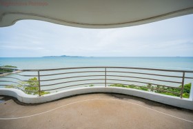 3 Bed Condo For Sale In Pratumnak - Royal Cliff Garden
