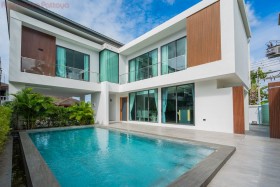 3 Bed House For Sale In East Pattaya - Areeya Village