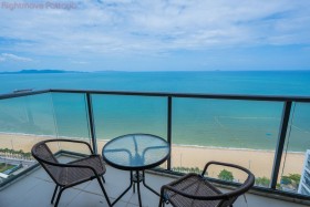 2 Bed Condo For Sale In Jomtien - AERAS Beachfront Condominium Pattaya