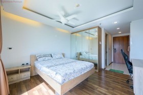 Studio Condo For Sale In Pratumnak - The Peak Towers