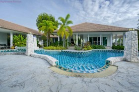 4 Bed House For Sale In East Pattaya - Not In A Village